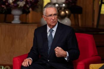Salinas Pliego enfrenta en la SCJN proyecto que mantiene facultades de la UIF sobre informaci&oacute;n financier