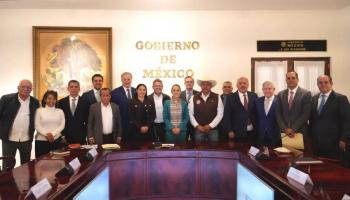 Sheinbaum se re&uacute;ne en Palacio Nacional con productores e industria azucarera