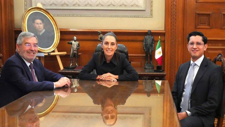 Se va De la Fuente de Relaciones Exteriores; Roberto Velasco, el nuevo titular