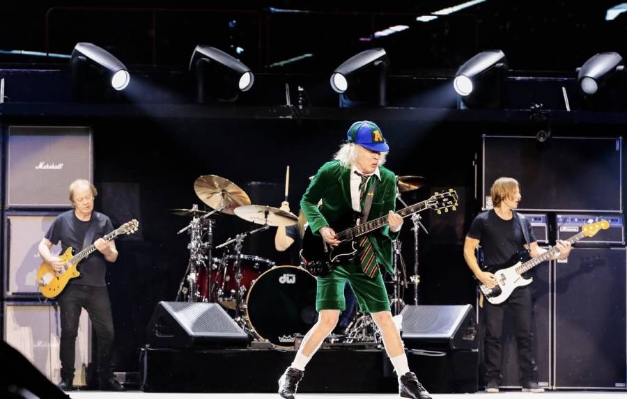 Angus Young defiende el esp&iacute;ritu de banda: “El rock pierde fuerza en solitario”