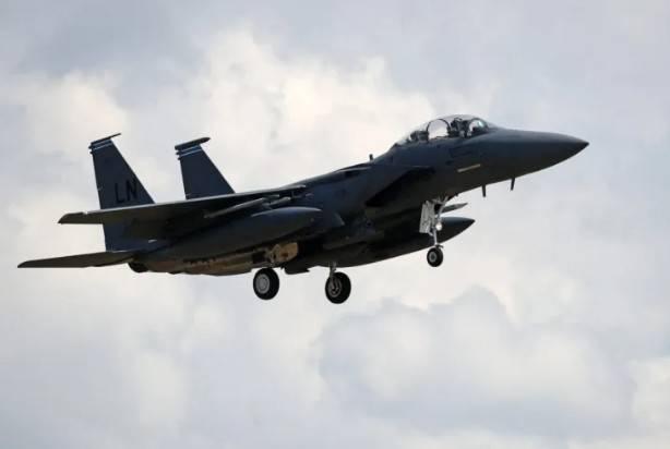 Ir&aacute;n derrib&oacute; un avi&oacute;n de F-15E de EEUU; rescatan a un tripulante