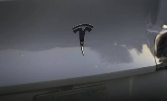 Tesla agota inventario de Model S y X y acelera giro hacia inteligencia artificial