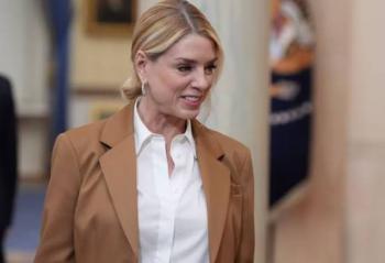 Trump destituye a la fiscal general Pam Bondi en medio de tensiones internas