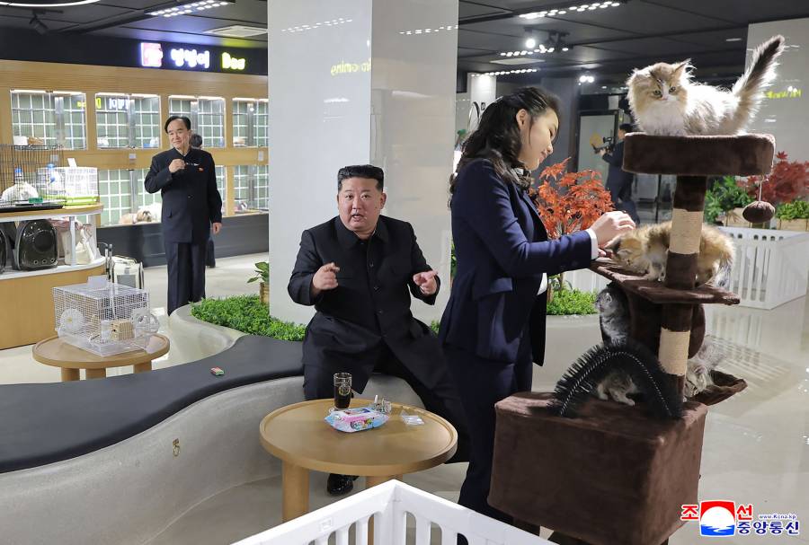 Kim Jong-un supervisa nuevos servicios en complejo habitacional de Pyongyang