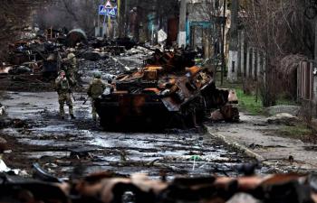 Escalan ataques entre Rusia y Ucrania con bombardeos en Odesa y ofensiva contra puertos rusos