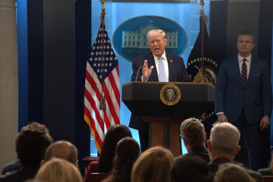 Estados Unidos mantiene negociaciones intensas con Irán, afirma Donald Trump