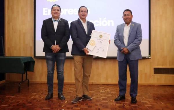 AMIQRO recibe distintivo del programa Empresas Anticorrupci&oacute;n
