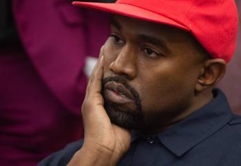 Reino Unido proh&iacute;be la entrada al rapero Kanye West tras comentarios antisemitas