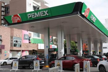 Gobierno pierde 5 mil mdp por mantener precios de combustibles