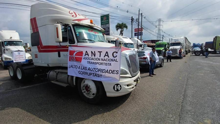 Transportistas suspenden bloqueos y pausan el paro nacional