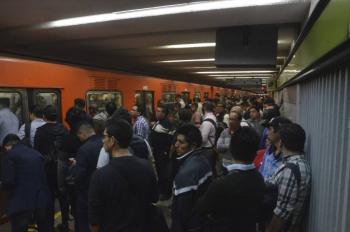 Retrasos y saturaci&oacute;n afectan varias l&iacute;neas del Metro capitalino este 8 de abril