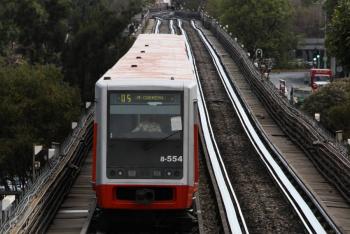 Suspenden estaciones de la L&iacute;nea 4 del Metro por cortocircuito en v&iacute;as
