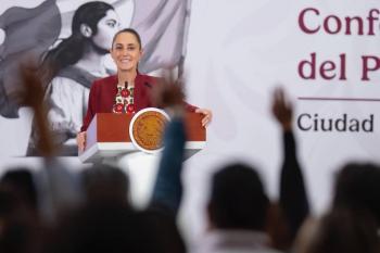Sheinbaum garantiza acceso a salud universal para mexicanos en el exterior