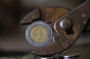 Los hogares frenan compras de bienes duraderos por una menor confianza en su econom&iacute;a