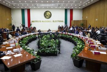 Arturo Manuel Ch&aacute;vez L&oacute;pez obtiene calificaci&oacute;n casi perfecta en examen para consejero del INE