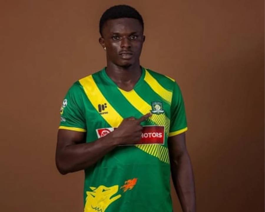 Muere joven futbolista tras ataque armado a autob&uacute;s de su equipo en Ghana
