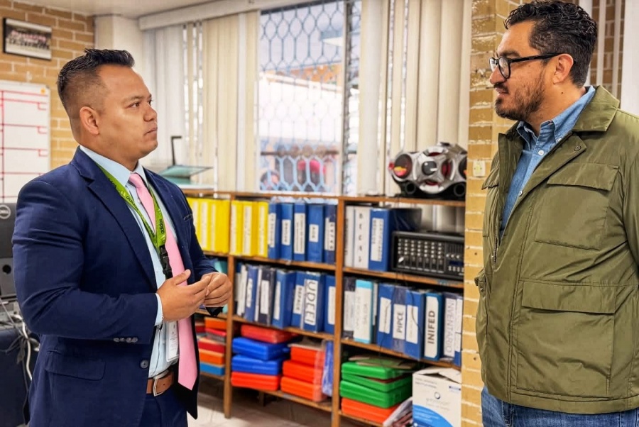Diputado Emiliano Álvarez dona mobiliario para escuela primaria en Gustavo A. Madero