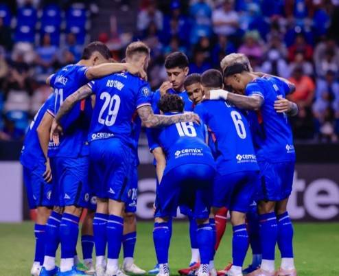 Fracaso celeste Cruz Azul se despide y explota su gente