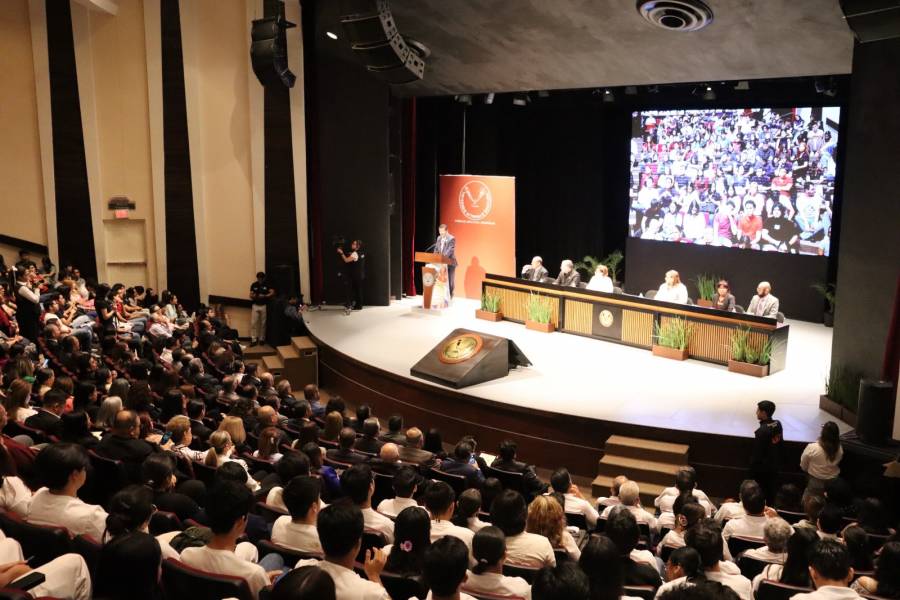 UAT alcanza 100% de programas acreditados y matrícula en calidad educativa