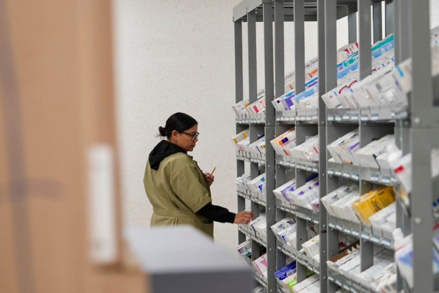 ISSSTE reporta promedio de abasto del 97% en farmacias y aumento en distribuci&oacute;n de medicamentos