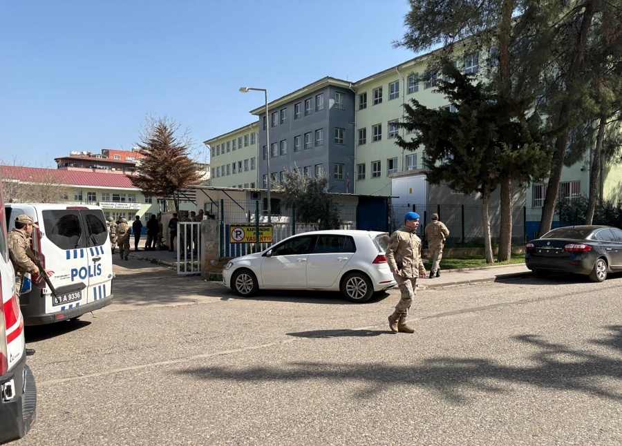 Cuatro muertos y 20 heridos por tiroteo en una escuela en Turqu&iacute;a