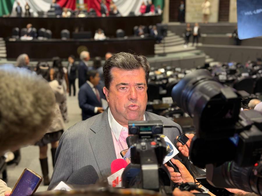 Pedro Haces llama a invertir en el Metro CDMX y acabar con cacicazgos en transporte