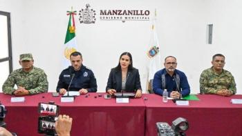 Detienen a ocho polic&iacute;as de Manzanillo por presunta colaboraci&oacute;n con el CJNG