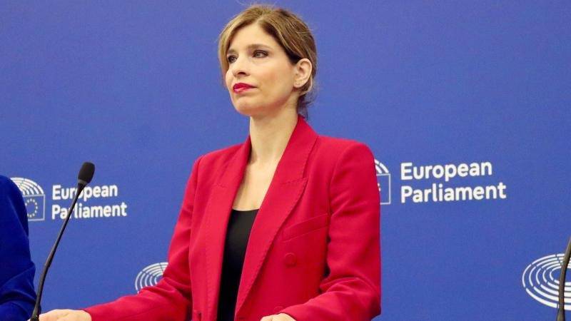 Hana Jalloul resalta unidad progresista y papel de Sheinbaum en encuentro internacional