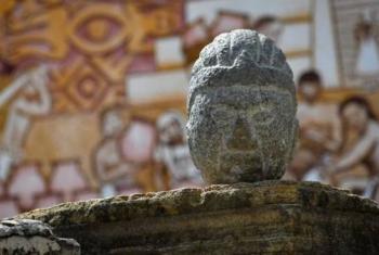 INAH identifica imagen del dios del ma&iacute;z en escultura olmeca-xicalanca hallada en Tlaxcala