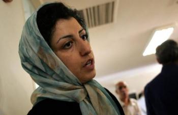 Nobel de la Paz en Ir&aacute;n reportada en estado cr&iacute;tico
