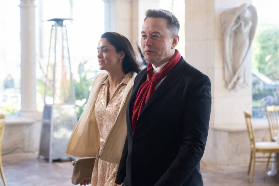 Elon Musk ignora citaci&oacute;n judicial en Francia por investigaci&oacute;n contra X y su IA Grok