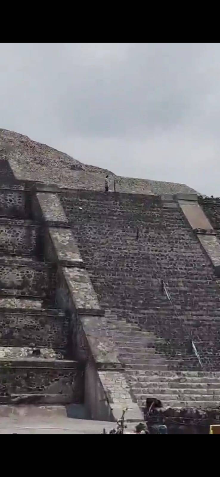 Atacante en Teotihuac&aacute;n lo  plane&oacute; tras acudir varias veces; llevaba material de otros agresores, un arma .38 y 52 casquillos; dispar&oacute; contra 7, entre ellos dos menores