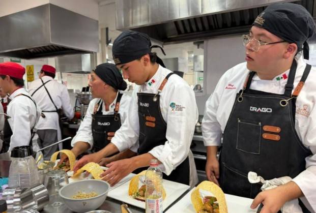 Quer&eacute;taro re&uacute;ne a 94 estudiantes en concurso gastron&oacute;mico nacional