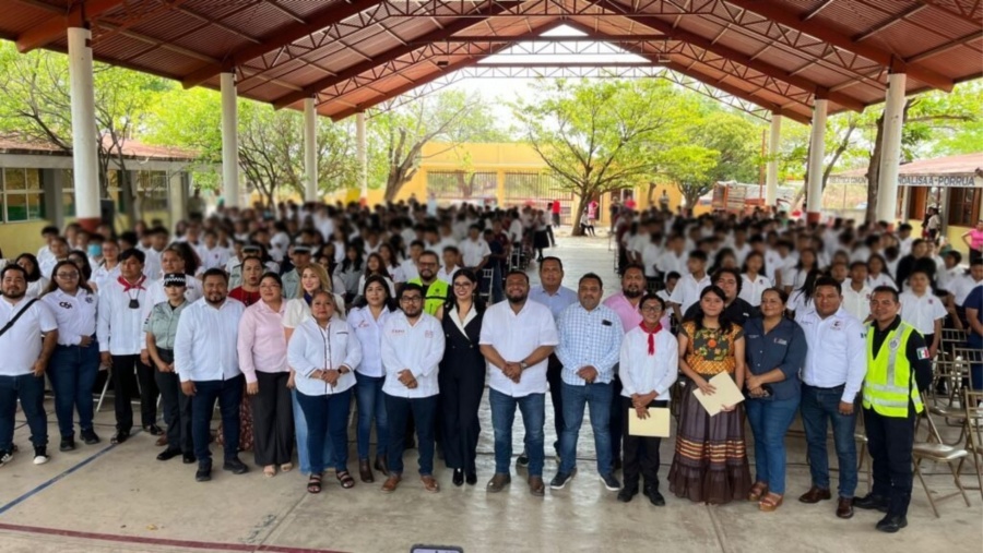 Oaxaca lanza jornada 'Semillas para un mejor futuro' en Juchit&aacute;n para la ni&ntilde;ez y juventud