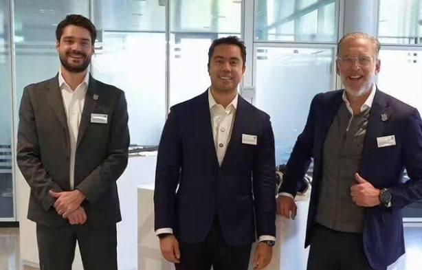 Gira de trabajo en Alemania resultar&aacute; en cientos de empleos: Felifer Mac&iacute;as