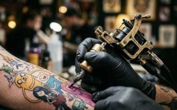UAQ impulsa prohibici&oacute;n de tatuajes en menores de edad
