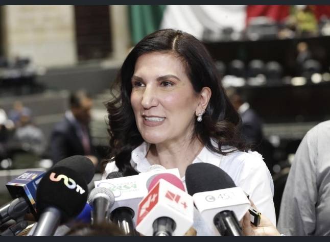 Kenia L&oacute;pez Rabad&aacute;n pide investigar acusaciones contra Rocha Moya y llama a tener gobernadores que enfrenten al crimen
