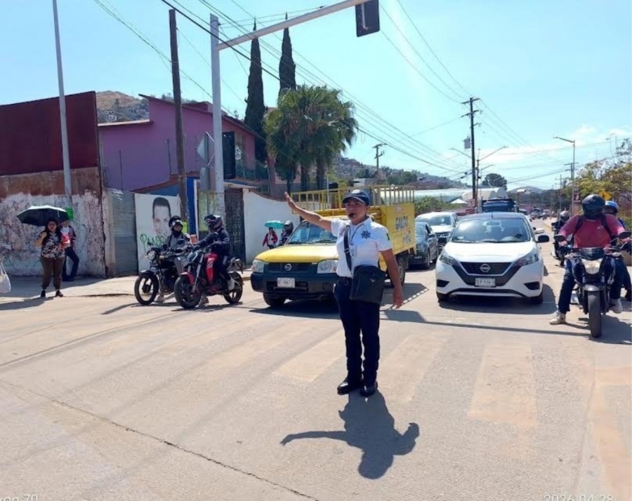 Despliega Polic&iacute;a Vial Estatal operativo de seguridad por Fiesta de la Ni&ntilde;ez en Oaxaca