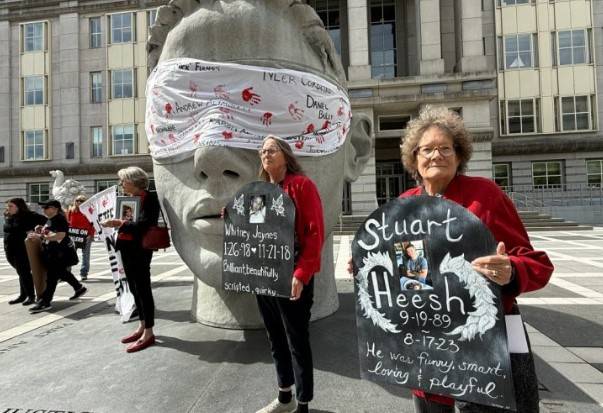 Jueza condena a Purdue Pharma por crisis de opioides en EEUU