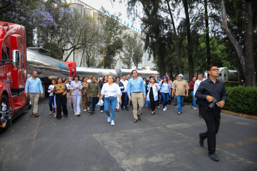 Impulso legislativo respalda expansi&oacute;n del programa “Leche para el Bienestar” en favor de millones de mexicanos