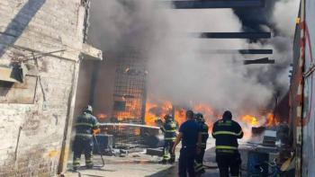 Incendio en bodega de Industrial Vallejo moviliza a bomberos en Azcapotzalco