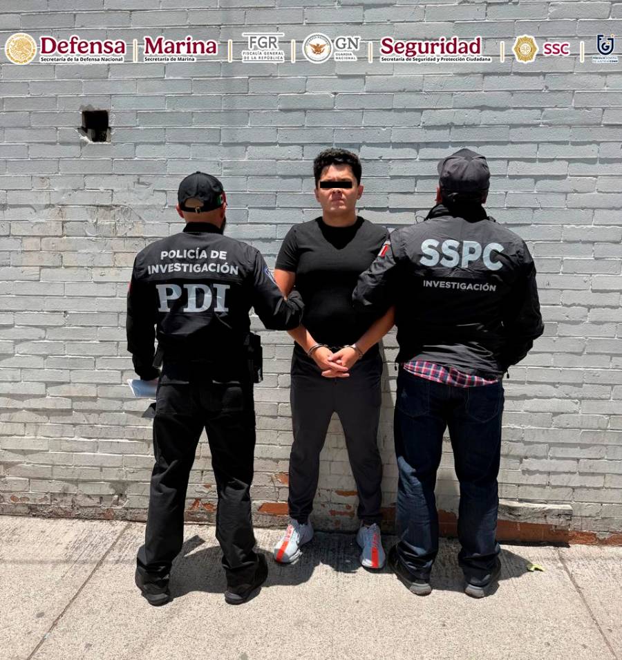 Autoridades detienen en CDMX a presunto l&iacute;der de red dedicada al fraude en veh&iacute;culos de lujo