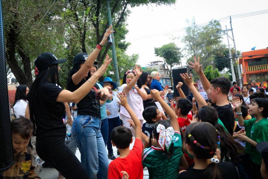 Gabriela Jim&eacute;nez impulsa a la ni&ntilde;ez de Azcapotzalco a perseguir sus sue&ntilde;os durante celebraciones del D&iacute;a del Ni&ntilde;o