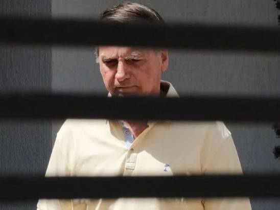 Bolsonaro vuelve al hospital para someterse a cirug&iacute;a en el hombro