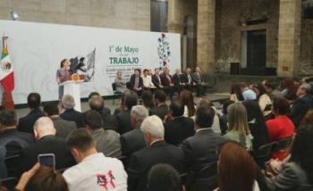 Sheinbaum anuncia salario m&iacute;nimo para trabajadores del estado ligado al IMSS