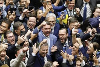 Congreso brasile&ntilde;o habilita reducir pena de Bolsonaro, una nueva derrota a Lula