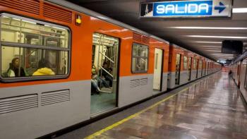 Cierre parcial de L&iacute;nea 2 del Metro provoca largas filas y retrasos de hasta 55 minutos