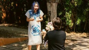 Chingu Amiga anuncia su compromiso en Oaxaca tras emotiva propuesta de matrimonio