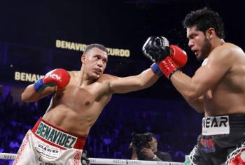 Benav&iacute;dez derrota a Ram&iacute;rez por nocaut y reta a Canelo &Aacute;lvarez