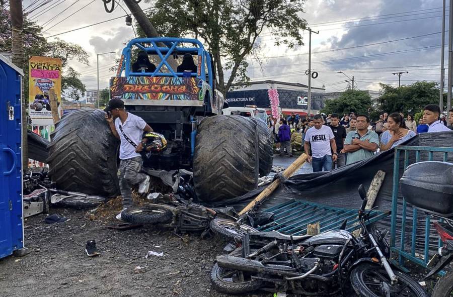 Espect&aacute;culo de monster truck en Colombia deja dos muertos y 37 heridos